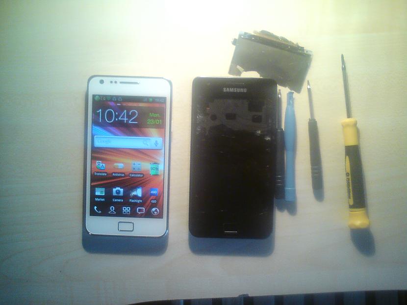 Samsung Galaxy S 2 remontēšana (Homemade)