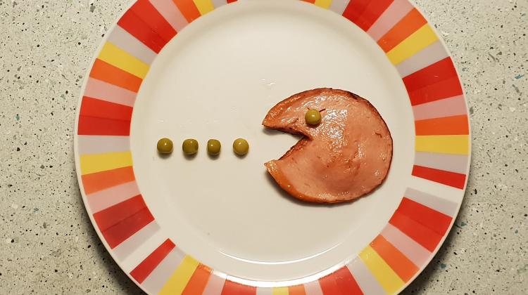 Kompliments no šefpavāra: viegla uzkoda Pac-man
