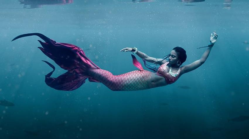 Sleeping Waters: Šarlote Borisa veido skaistākos zemūdens portretus