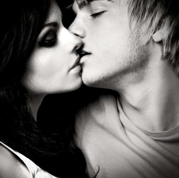 Skūpsts  tad kad uz lūpu... Autors: Hope Mīlestība
