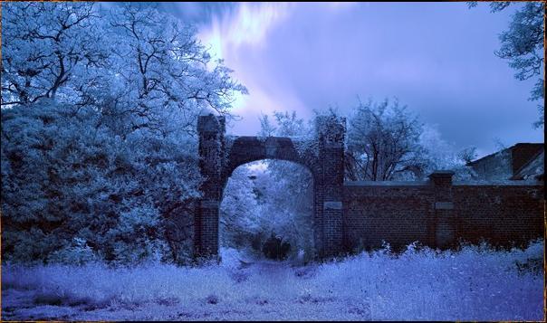  Autors: LittleWolf Pamestā rezidence Château de Mesen.