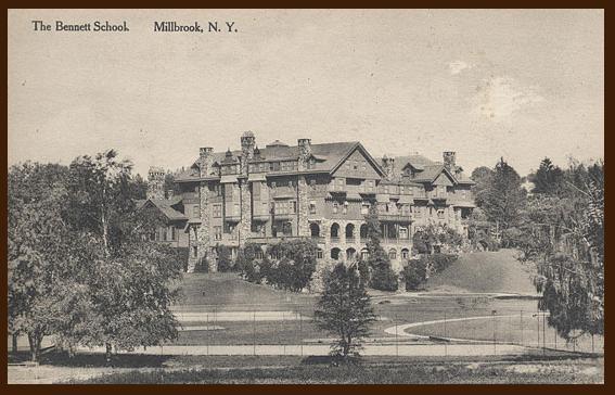 1907 gads Autors: LittleWolf Pamestā Benetas meiteņu skola