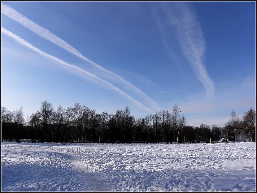  Autors: stokijs Anticiklons DIRK,aukstums un smukas debesis