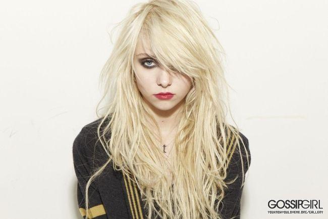  Autors: Honeybear Taylor Momsen.