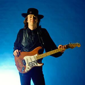 1980gadā Stīvijs Rejs Vaughans... Autors: LittleWolf 10 leģendārākās ģitāras