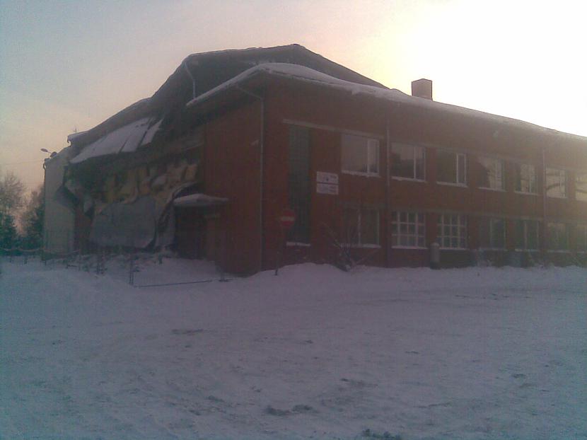  Autors: franky17 Siguldas pagasta kulturas namam nobrucis jumts