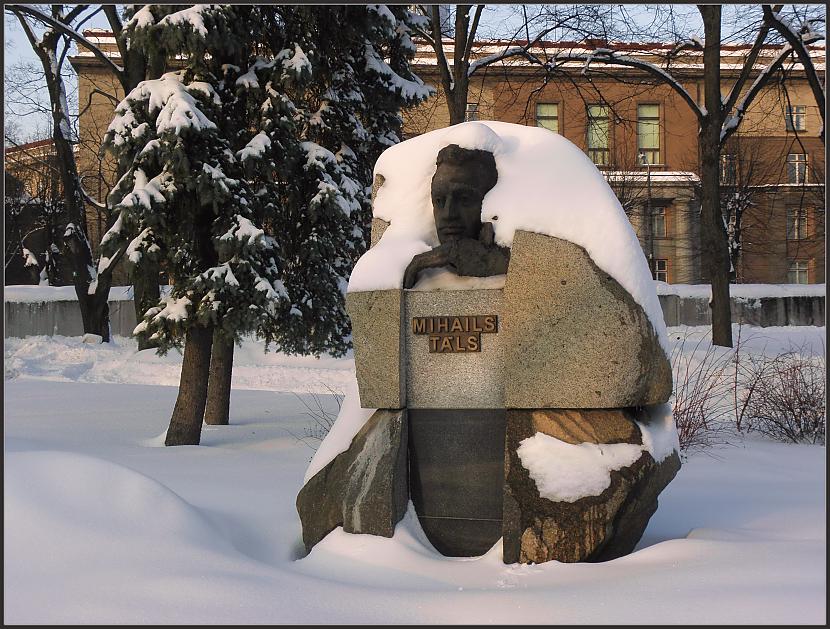  Autors: stokijs Rīgas sniegputeņa skaistums un posts