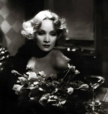 Marlene dietrich - dekadences karaliene