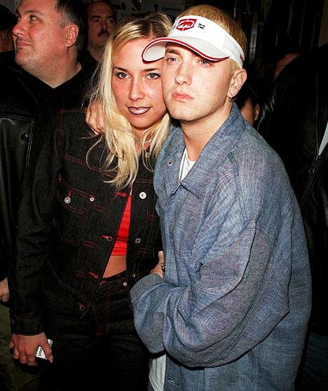 Eminem amp Kim viņi satikās... Autors: UglyPrince Populārākie On & Off slavenību pāri