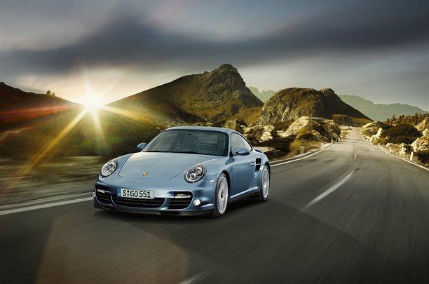  Autors: Fosilija Porsche laiž klajā jaudīgo 911 Turbo S