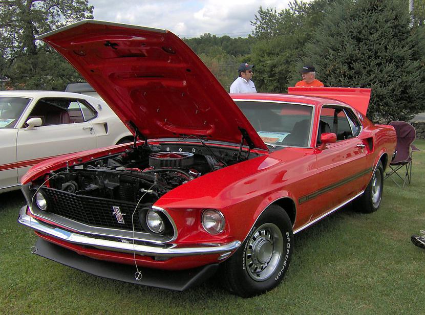 Ford Mustang Mach 1 Sportsroof... Autors: nonie Tiem kam patīk 60./70. sporta autiņi