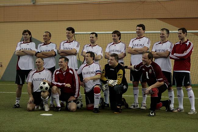   Autors: ak34 Foto: deputāti pieveic lietuviešu kolēģus