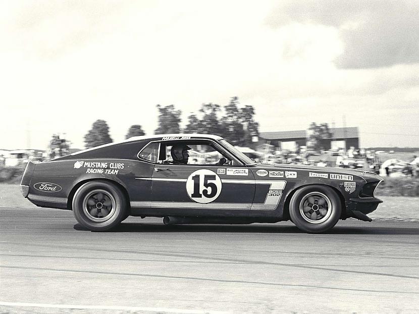  Autors: kaapis2 Ford Mustang