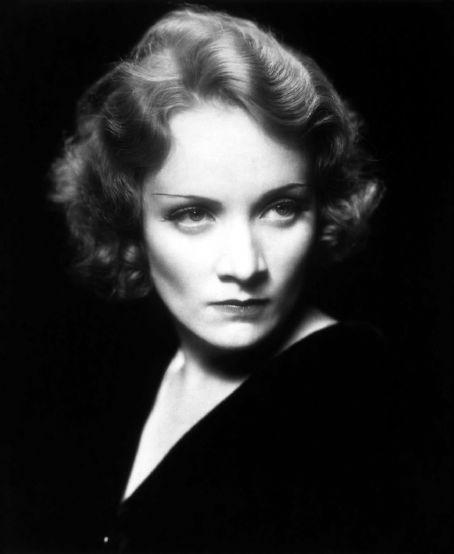  Autors: Honeybear Marlene Dietrich.