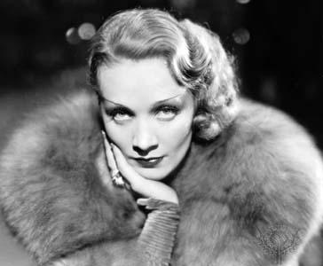  Autors: Honeybear Marlene Dietrich.