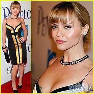  Autors: Cute Christina Ricci