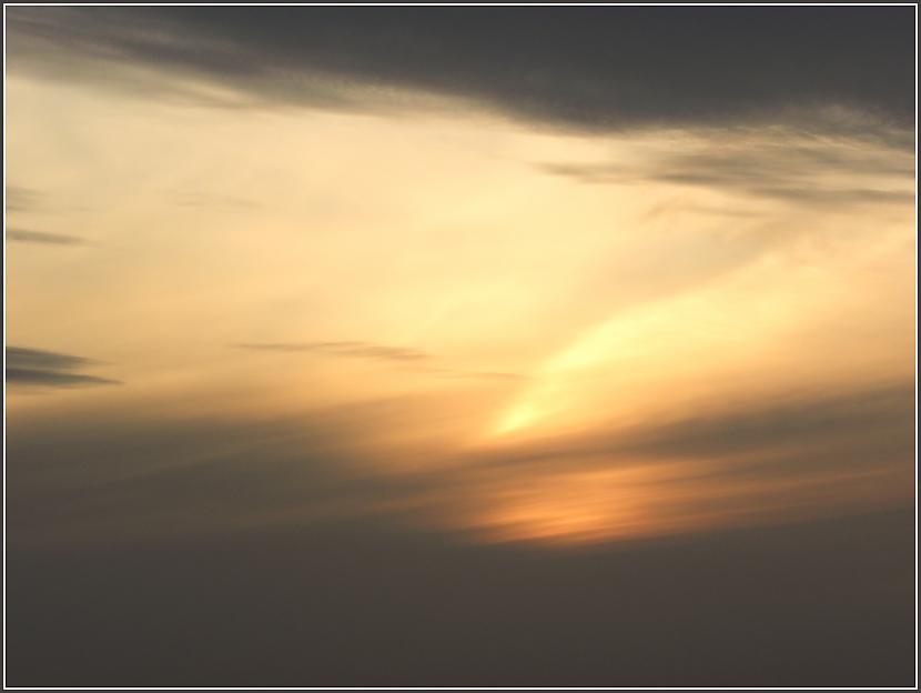 Autors: stokijs Pavasara saulriets Jūrmalā