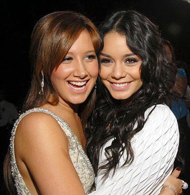 Vanessa Hudgens and Ashley... Autors: Evuxi Vanessa Hudgens