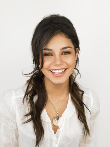  Autors: Evuxi Vanessa Hudgens