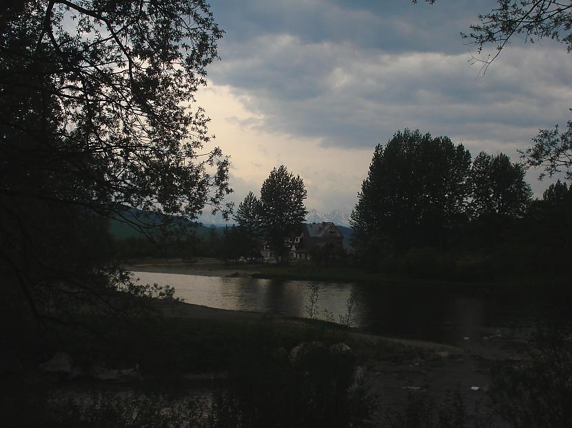 Vēlais vakars kad jau beidzot... Autors: Almucha Brīnišķīga vieta Slovākijā, Pieniny Nacioālais parks