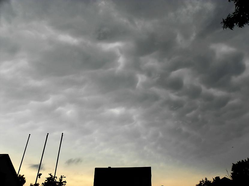 mammatus Autors: stokijs Skaisti laikapstākļi