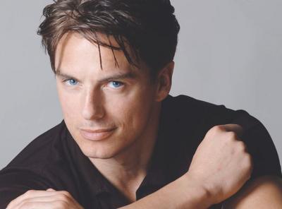 John Barrowman Autors: Fosilija 40 iekārojamākie vīrieši