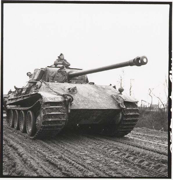 1943 gadā sāka ražot Panzer V... Autors: Cuukis Tiger un Panther: Kaujas lauku karaļi