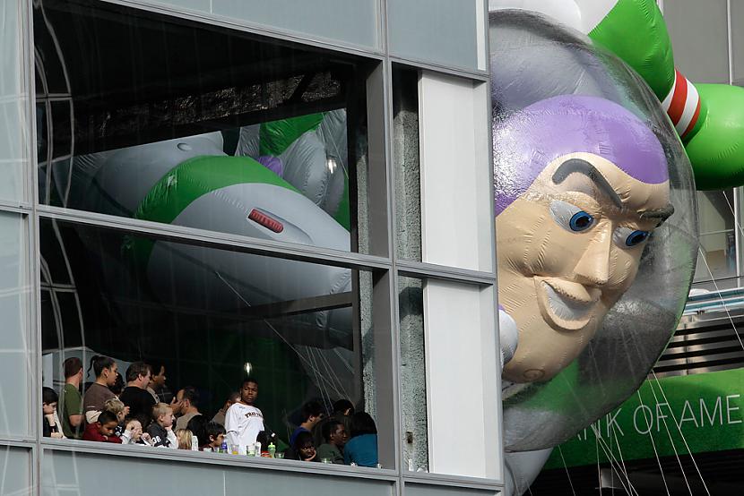 The Buzz Lightyear balloon... Autors: mehmeh Vieglāks par gaisu