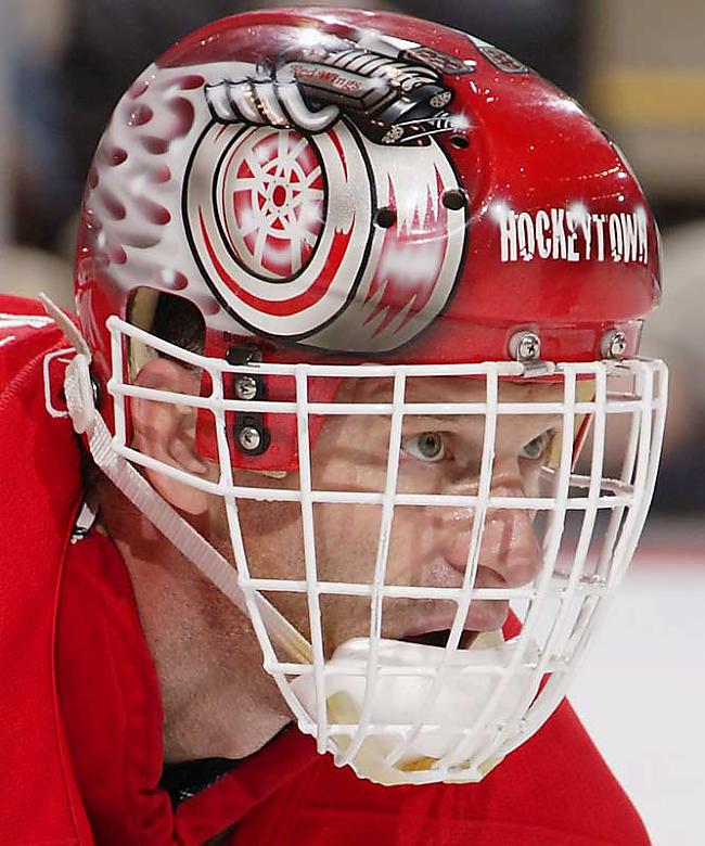 Dominik Hasek  Detroit Red... Autors: cornflakes Zīmējumi uz vārtsargu ķiverēm.