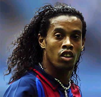 16 Ronaldinho Probably the... Autors: Fosilija Neglītāko slavenību TOP 20!