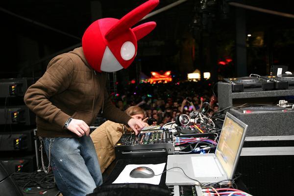  Autors: kikijaaa2 Deadmau5