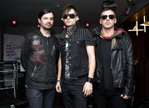  Autors: ModernMyth 30 Seconds To Mars.