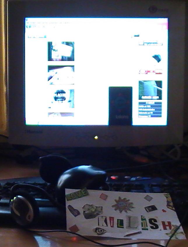  Autors: Black Aspasia austiņas,pele,e-talons,monitors,klaviatūra.