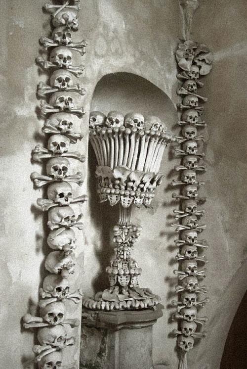  Autors: Rizais Sedlec Ossuary