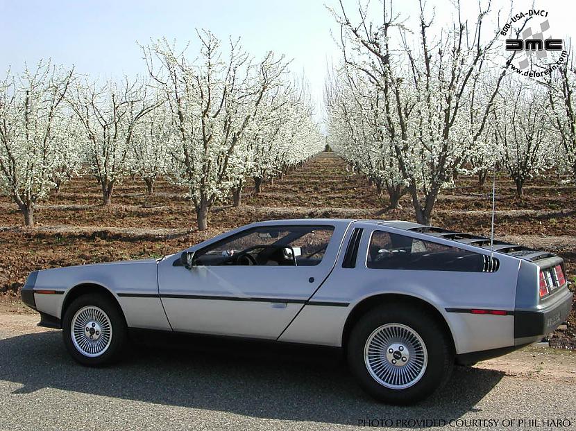  Autors: Fancy Delorean DMC-12