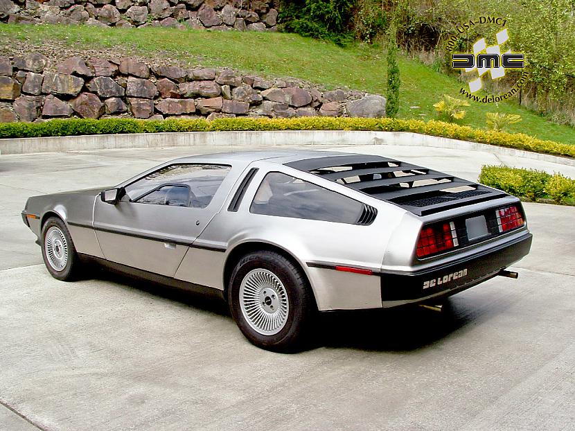  Autors: Fancy Delorean DMC-12