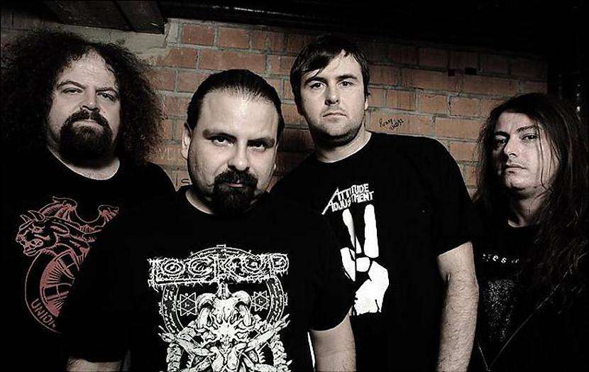 No kreisās uz labo Shane... Autors: Fosilija Napalm death