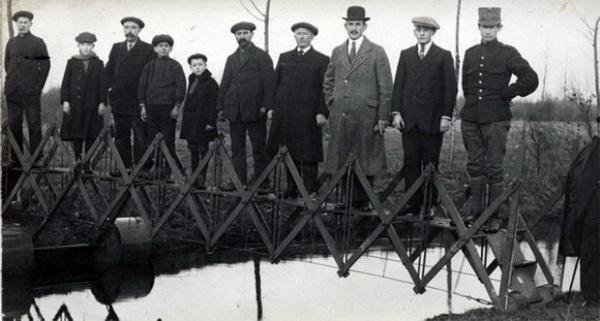 Saliekams tilts ārkārtas... Autors: staily Retro izgudrojumi
