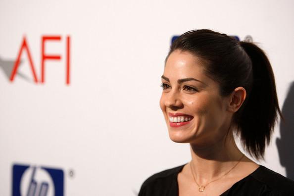  Autors: amucis Michelle Borth