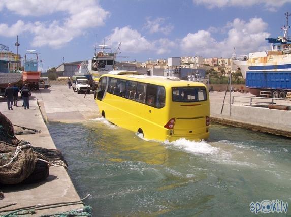  Autors: C3PUMS Autobus Amfībija