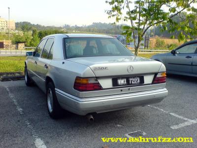 230E    Viens no... Autors: Realist Mercedes-Benz w124