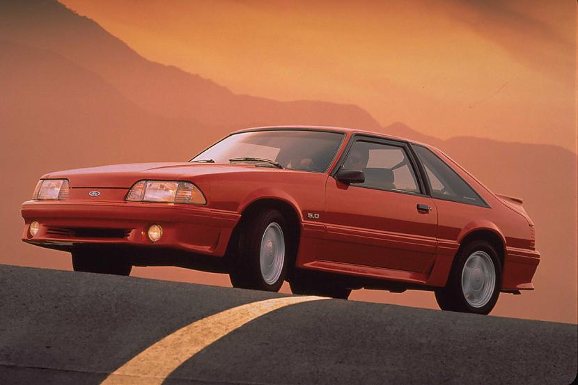 1993 Autors: Mo42 Ford Mustang evolucija bildes