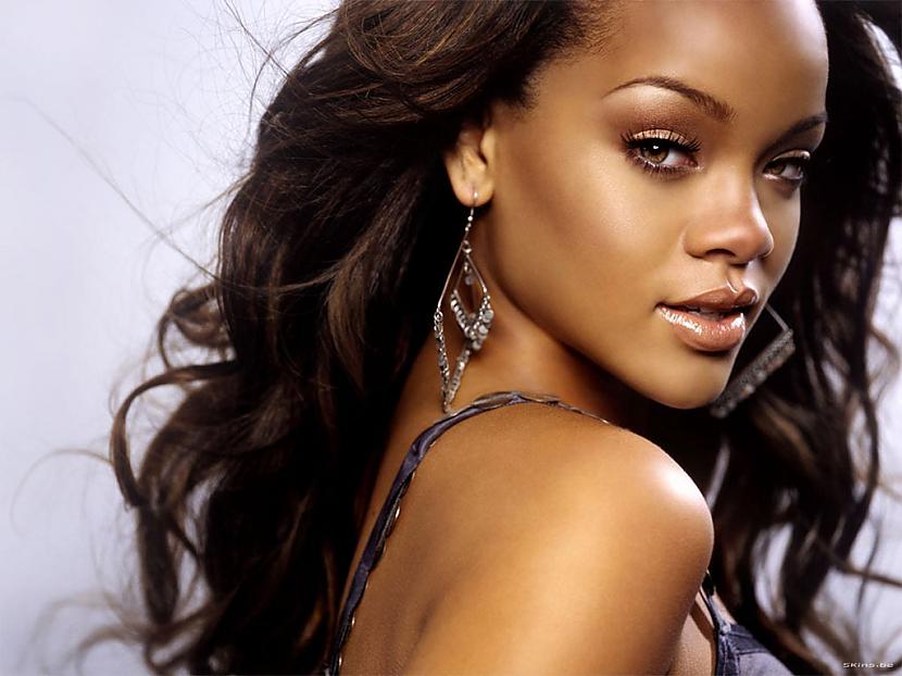  Autors: Karamelle123 Rihanna