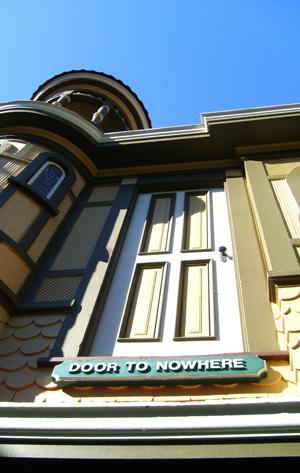  Autors: ninigo Winchester Mystery House