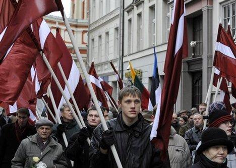 Latvijā ir daudz citu tautu ne... Autors: Fosilija Latvija