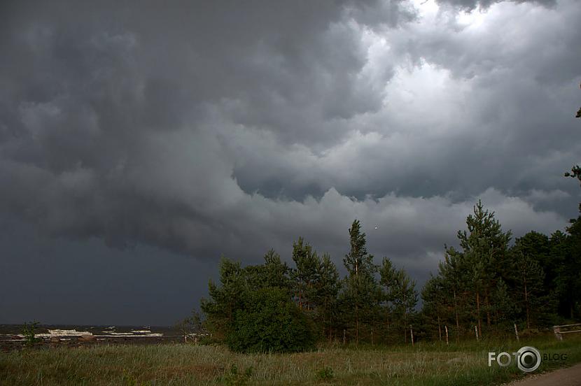  Autors: stokijs Supercell negaisa mākonis Latvijā