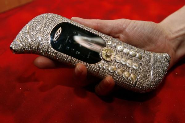 1 Goldvish Cena 540000... Autors: mehmeh Pasaules 10 dārgākie tālruņi