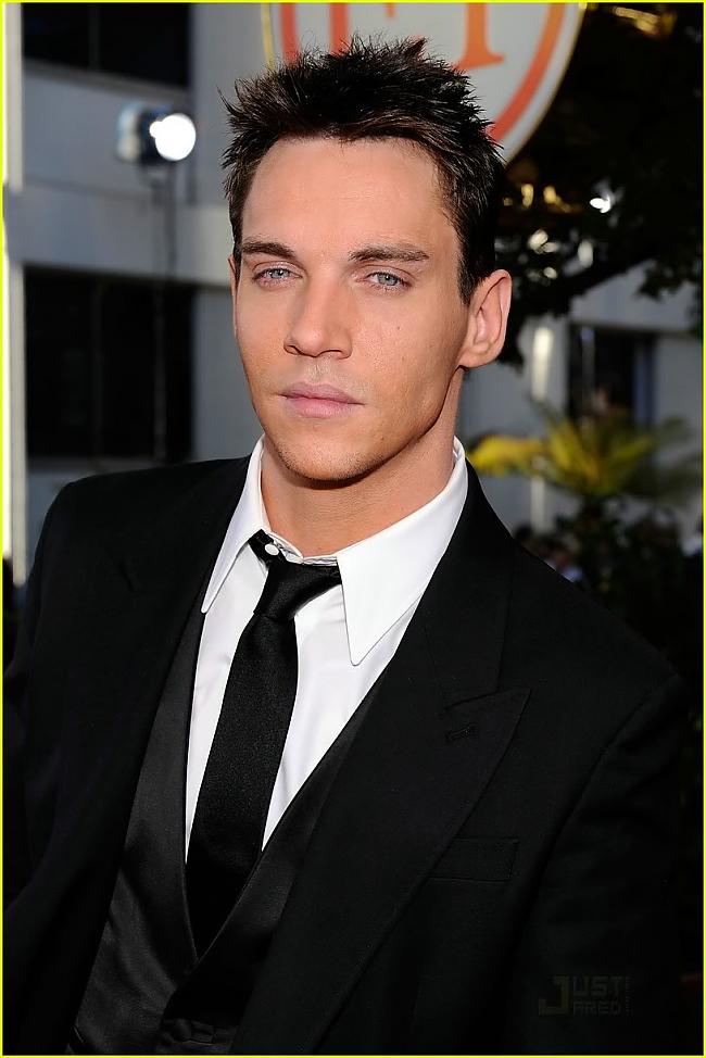  Autors: linda777 Jonathan Rhys Meyers