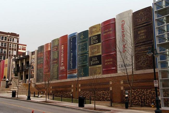 Publiskā bibliotēka Kansas... Autors: Harribo Pašas neparastākās celtnes no visas pasaules
