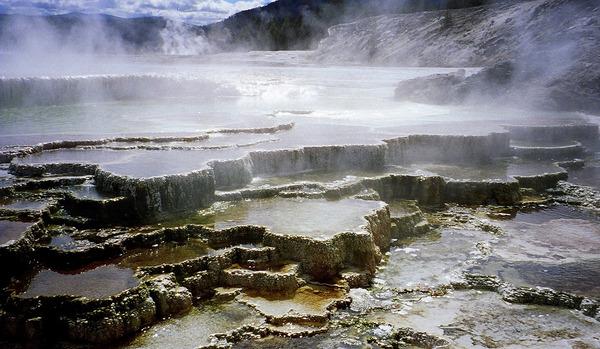 Yellowstone Nacionālais Parks... Autors: farmerjohn Skati kas nelīdzinās mūsu planētai.